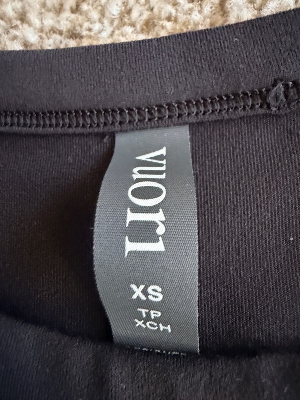 Black halo tee nwot - Picture 3 of 3